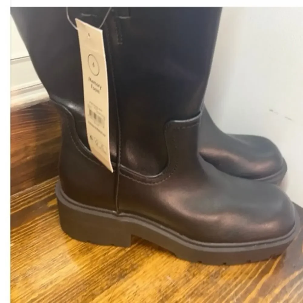 Time And‎ Tru Black Boots Size 6